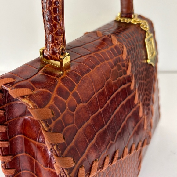 Yves Saint Laurent Vintage Classic Bag - Picture 6 of 16